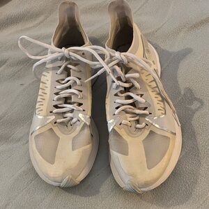 Nike zoom gravity sneakers.